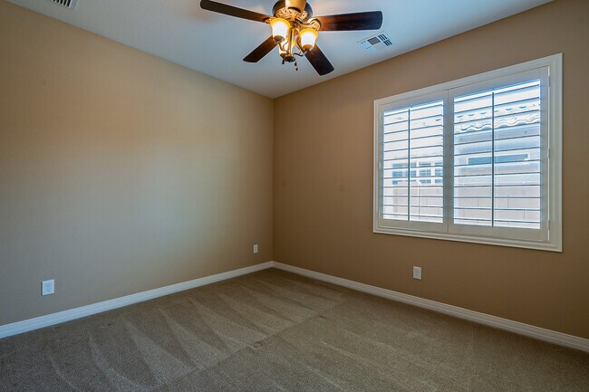 Building Photo - 28315 N Welton Pl