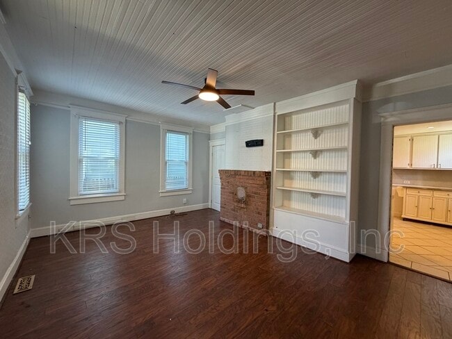 Building Photo - 1110 Park Ave