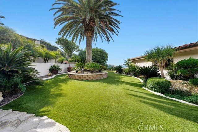 Building Photo - 809 Paseo Del Mar