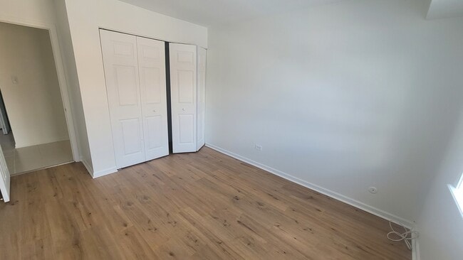 Building Photo - 1603 N Windsor Dr