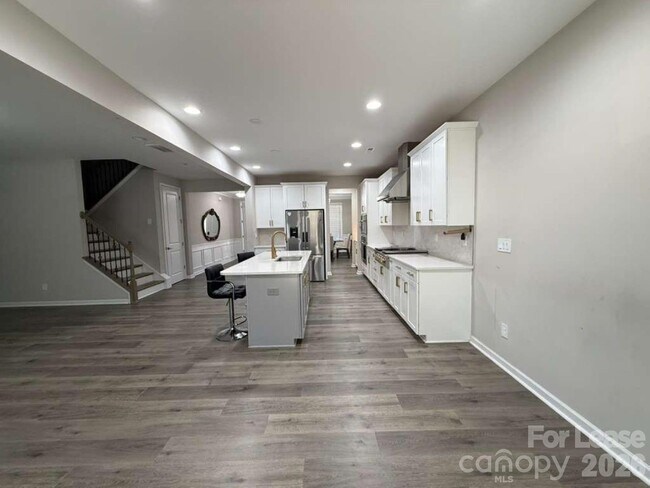 Building Photo - 128 Reids Cv Dr