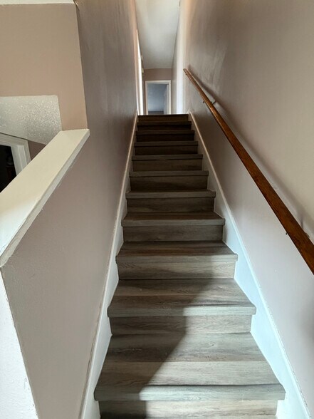 Building Photo - 4506 Laplace St