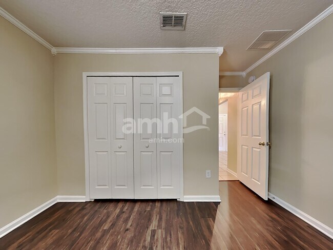 Building Photo - 81 Marisco Way