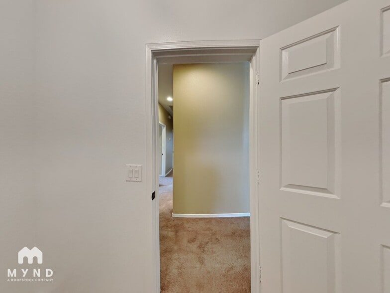 Building Photo - 14554 S Avalon Rd