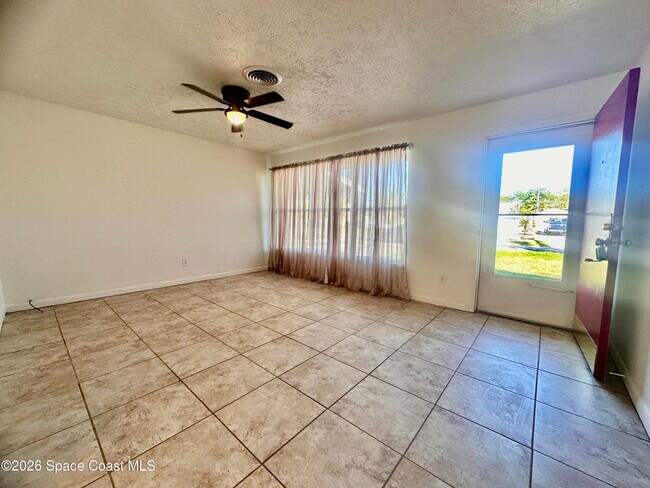 Building Photo - 2946 Matthew Dr