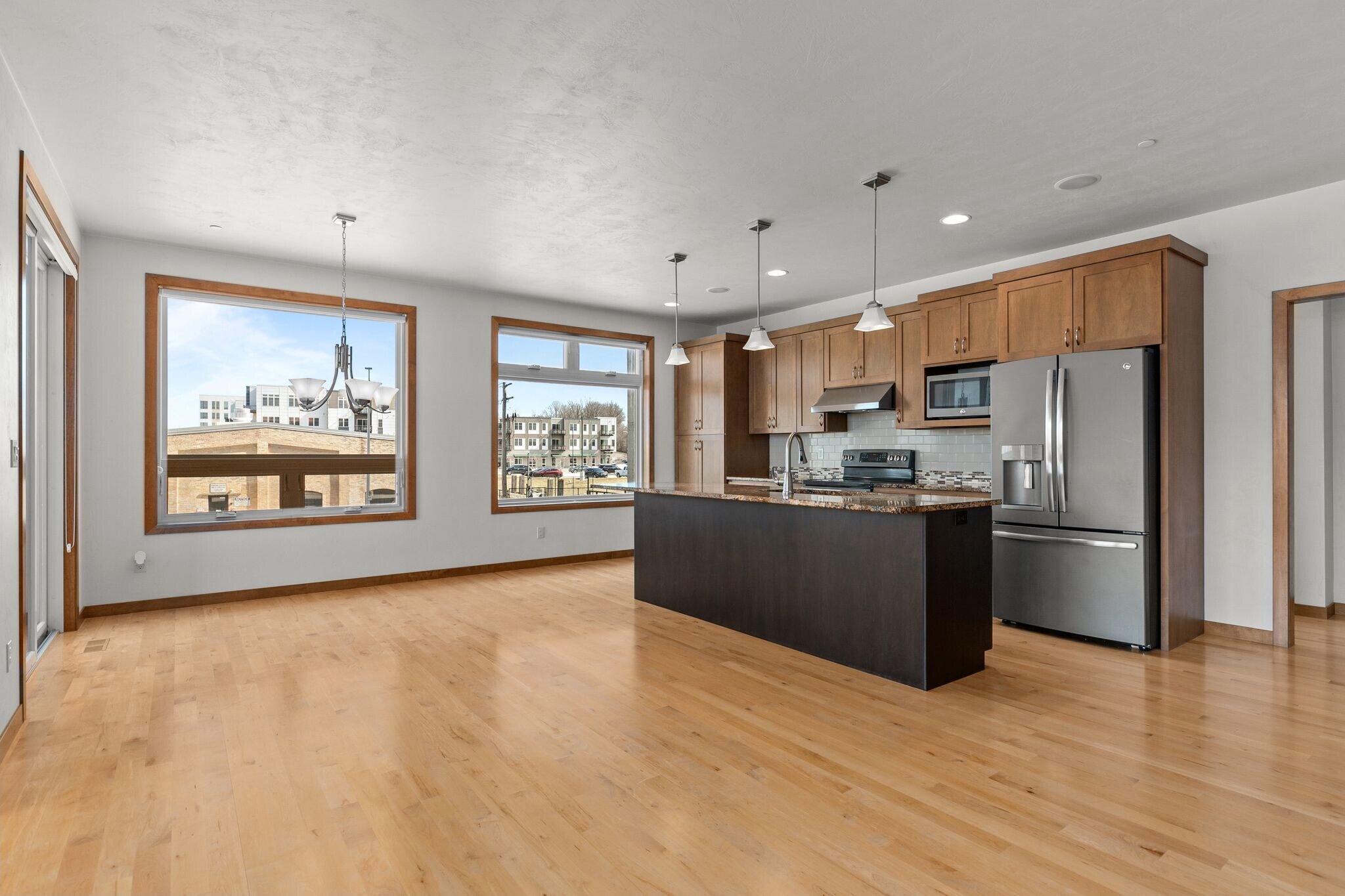 Building Photo - 1141 E Banta Ct