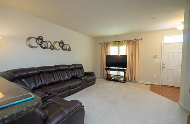 Building Photo - 23503 Forest Haven Way