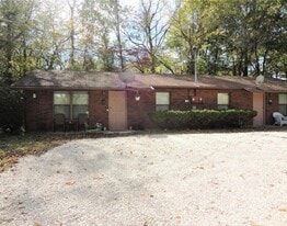 Building Photo - 630 S 4th St