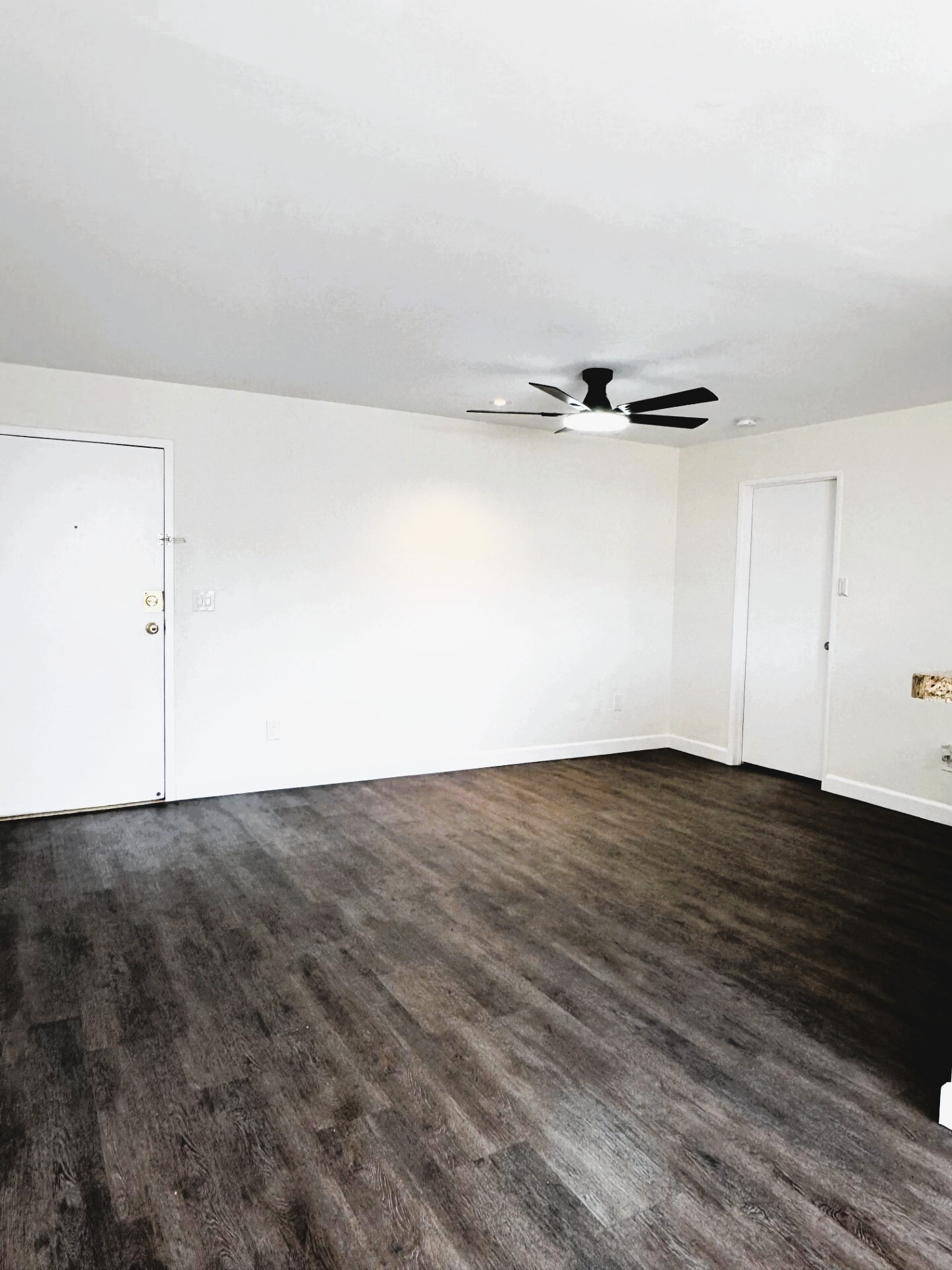 Building Photo - 18530 Hatteras St