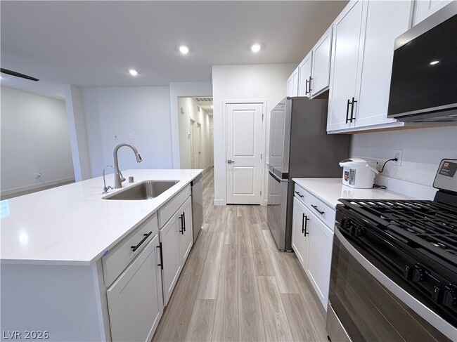 Building Photo - 4212 Zilker Pk Ave