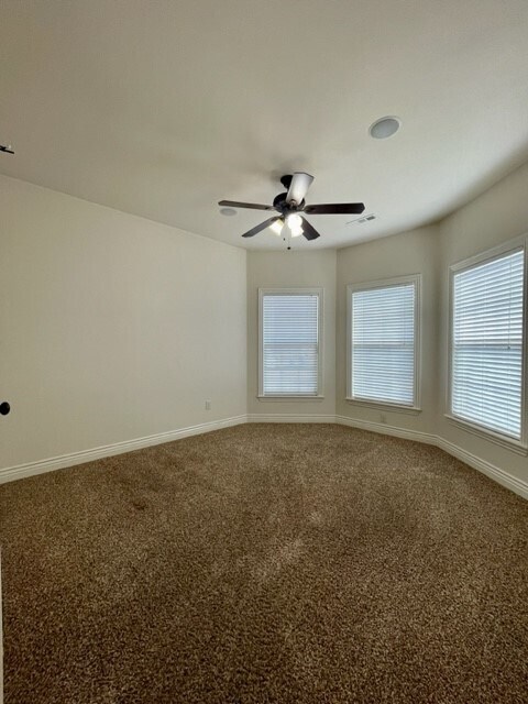 Building Photo - 4502 SW Swinton Dr