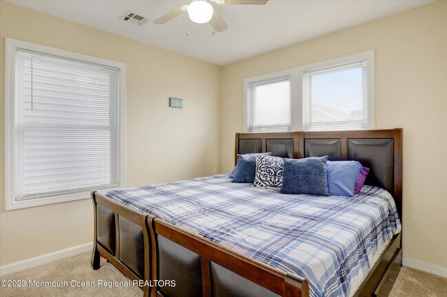 Building Photo - 120 Randall Ave