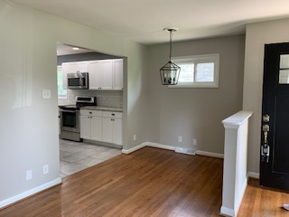 Building Photo - 683 Sheridan Dr