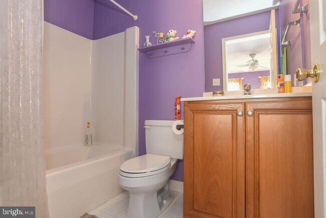 Building Photo - 205 Dangina Dr