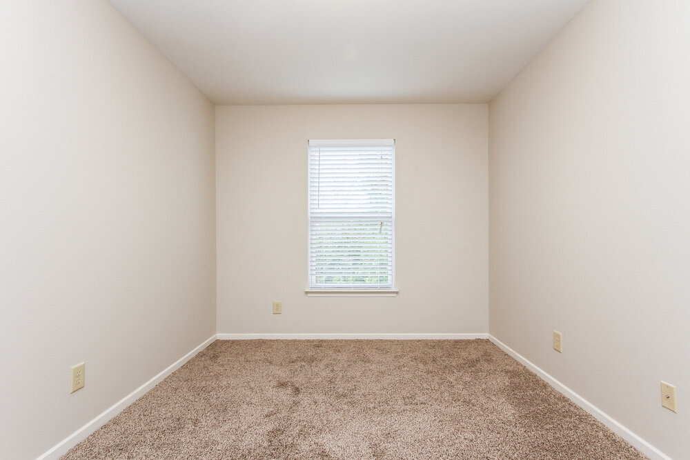 Building Photo - 1351 Brooks Dr