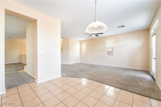 Building Photo - 744 Blue Barrel St