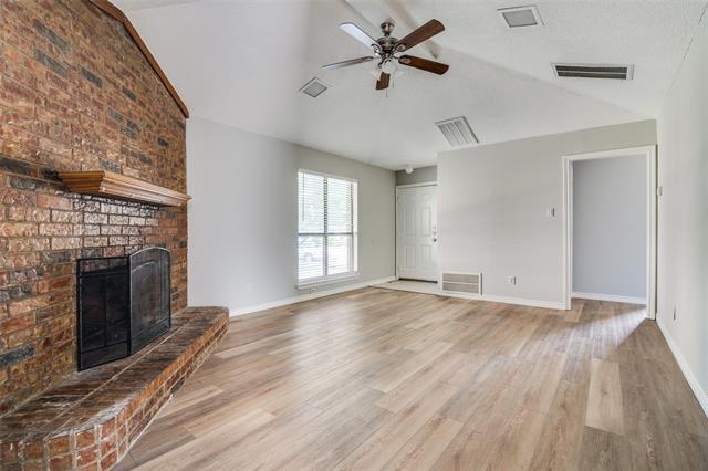 Building Photo - 2400 Guerrero Dr