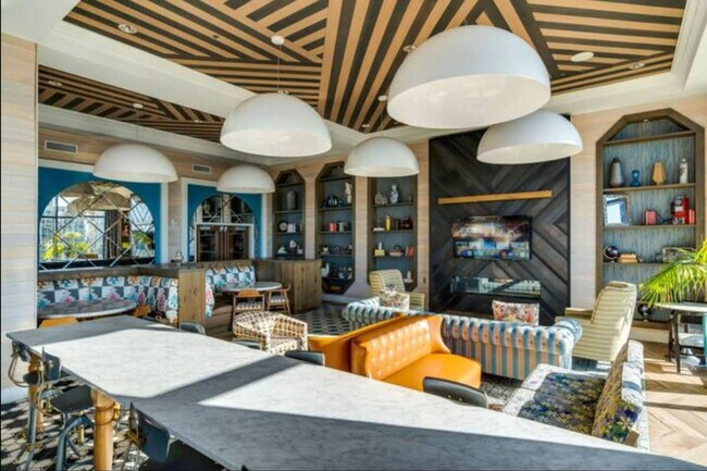 Building Photo - 309 Vine St