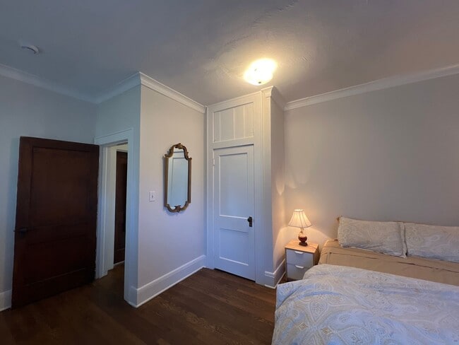 Building Photo - Maryland721