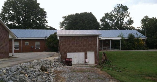 Building Photo - Highland Park Apartments
