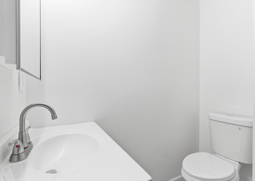 Building Photo - 20 McGregor Ave