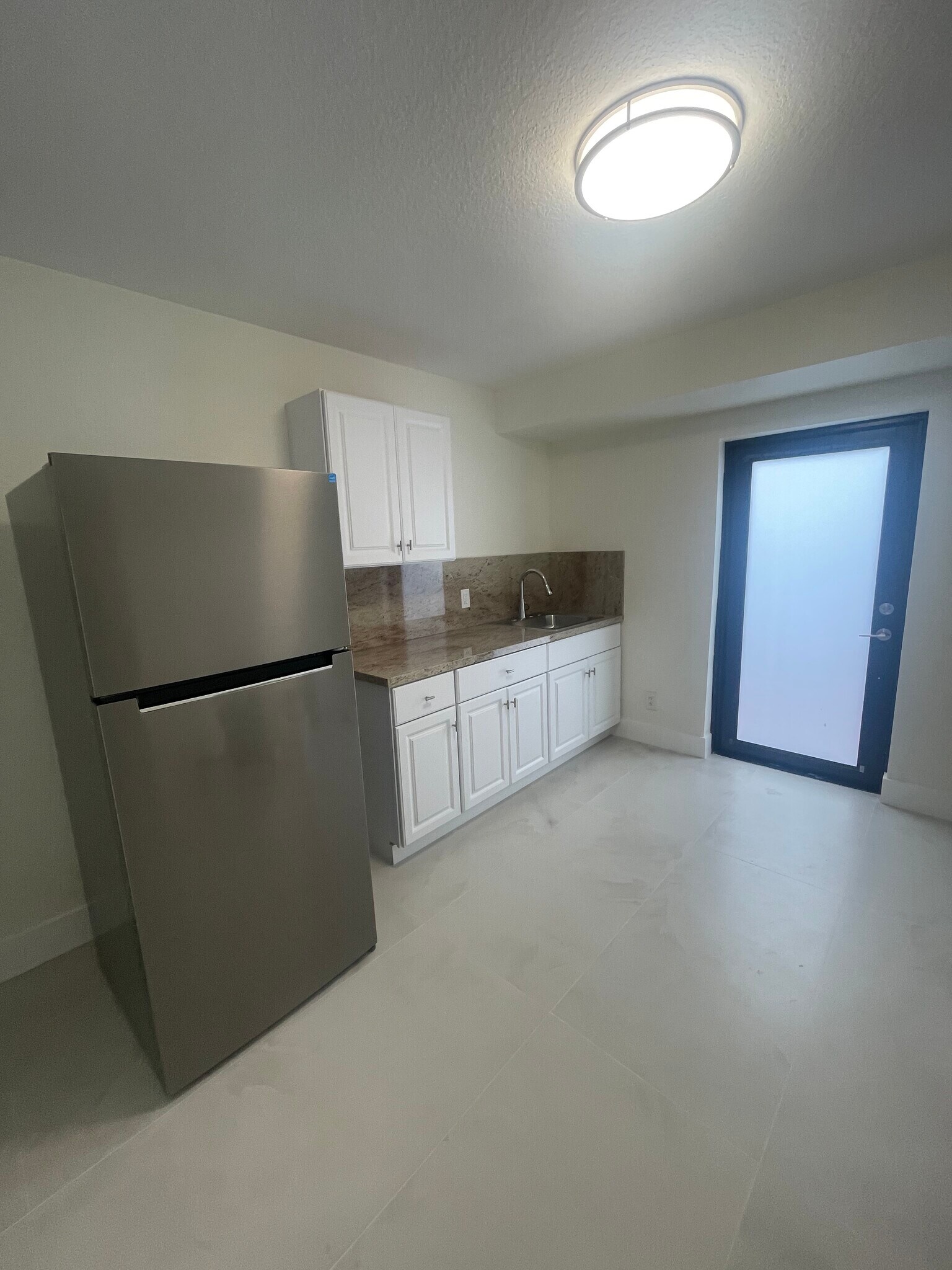 Building Photo - 3215 SW 92nd Pl