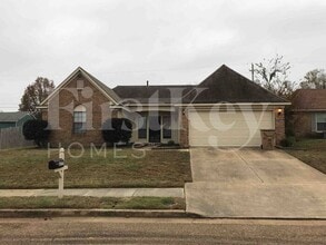 Building Photo - 6577 Cross Oak Dr