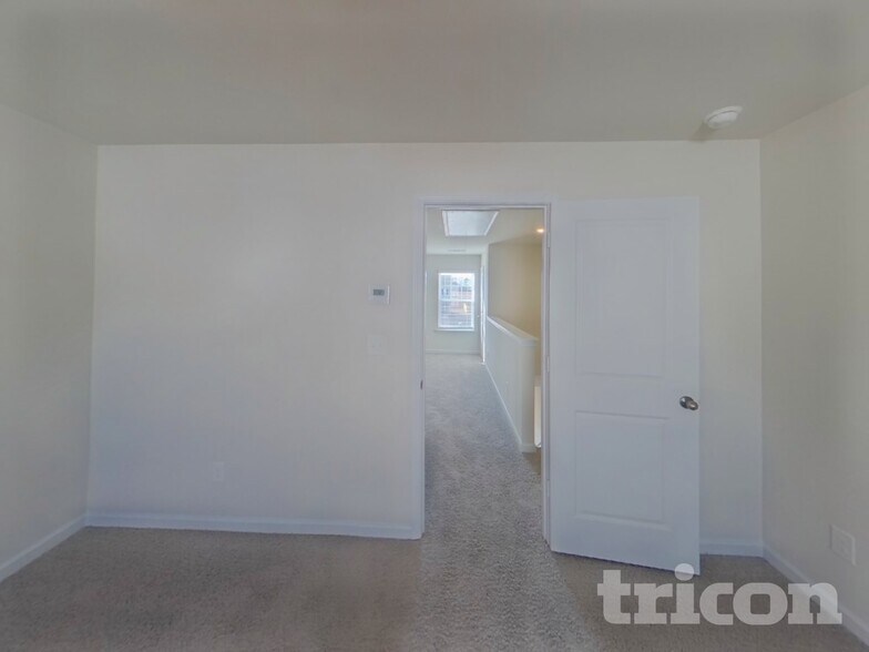 Building Photo - 130 Avondale Blvd SE