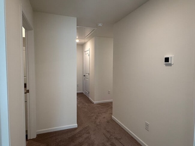 Building Photo - 3 Bedroom Condo Central Jonesborough