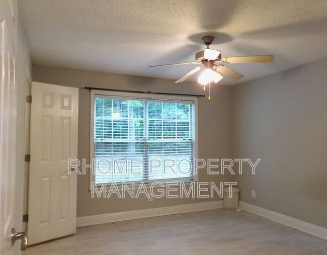 Building Photo - 3110 Santa Fe Pkwy