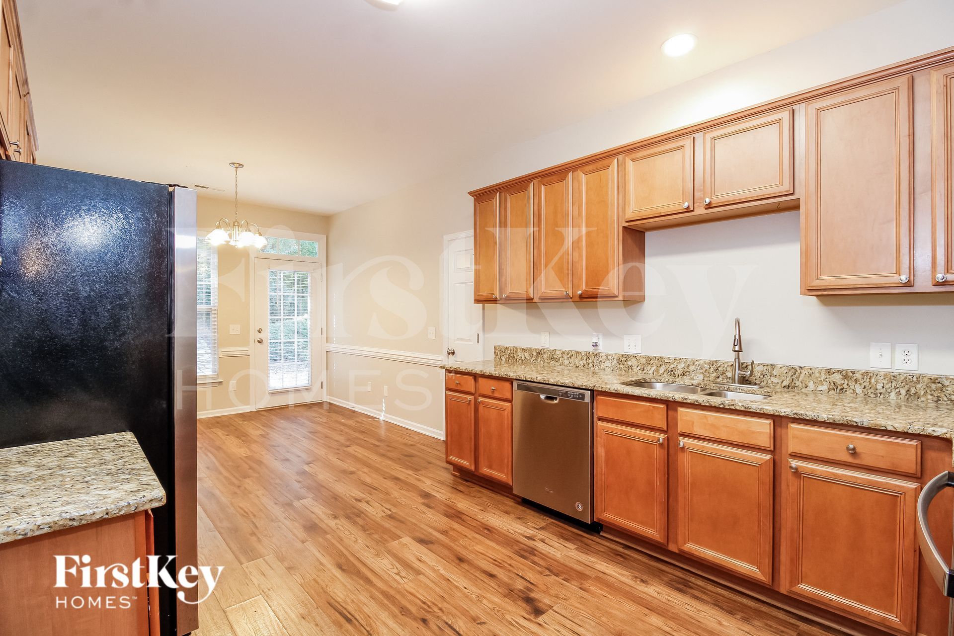 Building Photo - 708 Hawthorn Ridge Dr