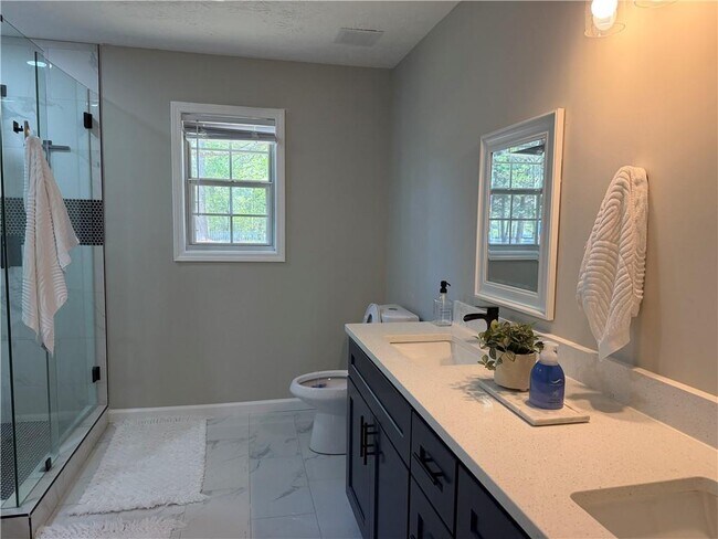 Building Photo - 934 Bay Ridge Dr