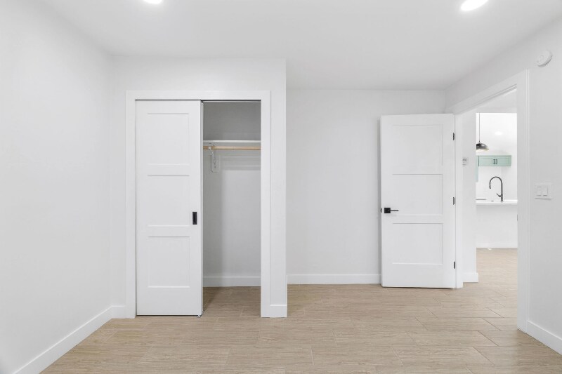 Building Photo - 1327 W Speedway Blvd