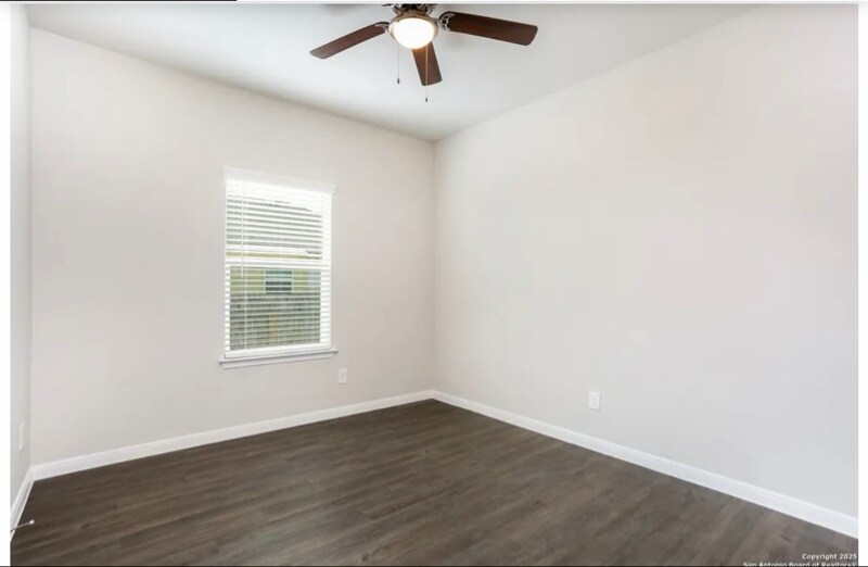 Building Photo - 537 Grayson Ln