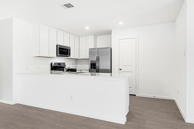 Building Photo - 25664 Rose Creek Dr