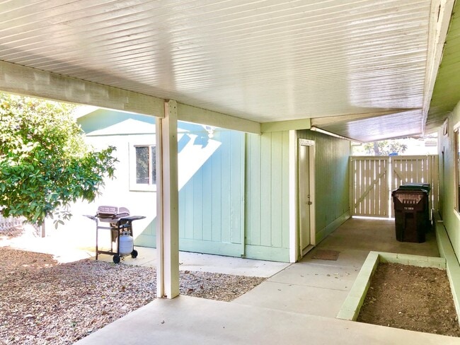 Building Photo - Awesome Updated Single Story in The Darling "Farm" Community of Wildomar, Close to Everything, bu...