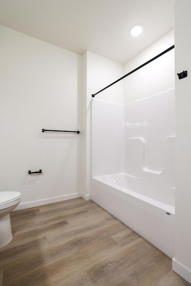 Building Photo - 28 7th St NE