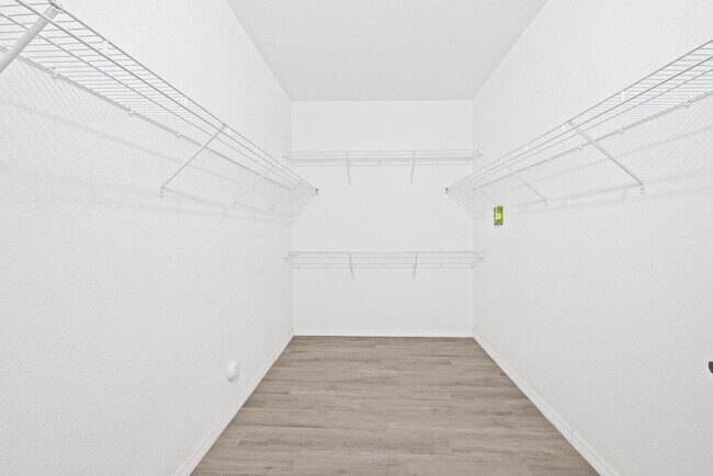 Building Photo - Spacious 3-Bedroom Townhome with 2.5 Baths | 2,035 Sq. Ft. in Homestead
