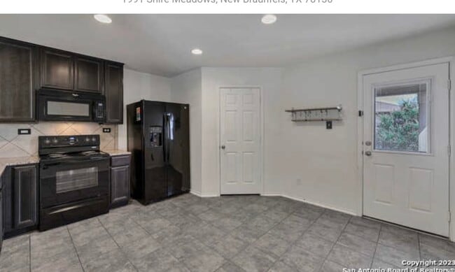 Building Photo - 1991 Shire Meadows