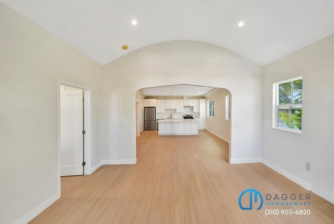 Building Photo - 2800 Winter St