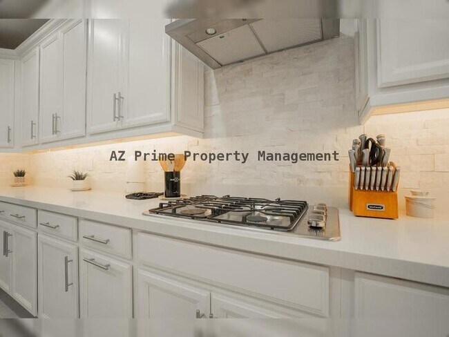 Building Photo - 12125 W Luxton Ln