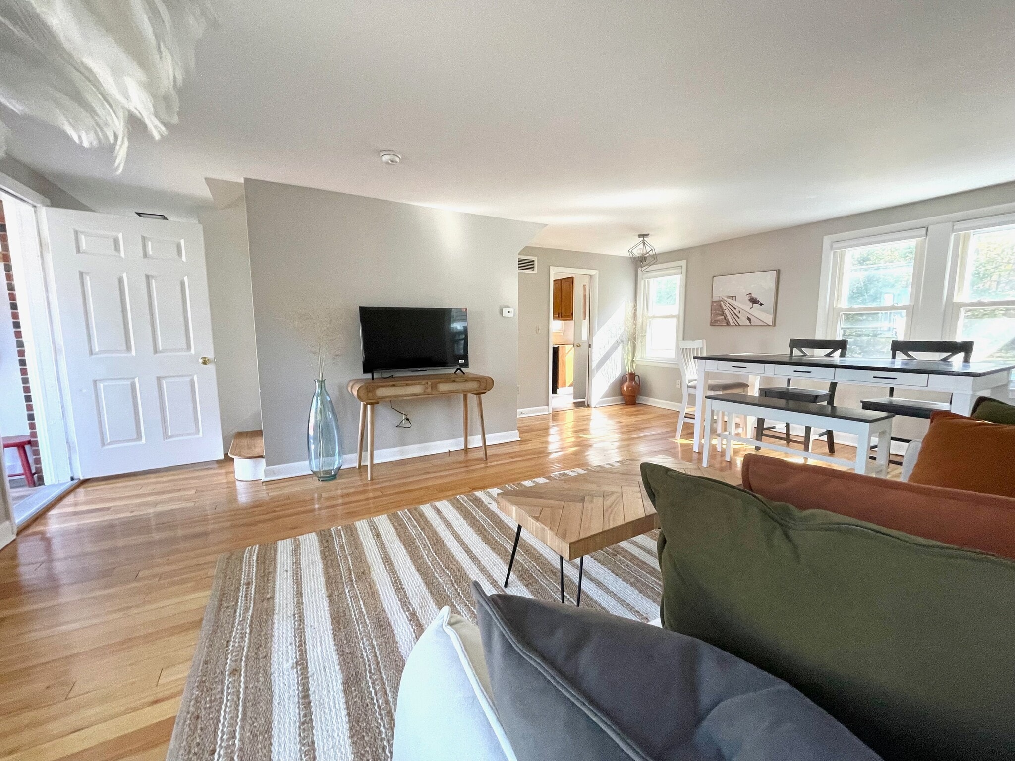 Building Photo - 13 Krampf Cir