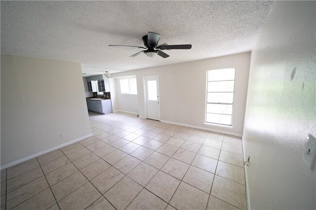 Building Photo - 1610 La Joya St