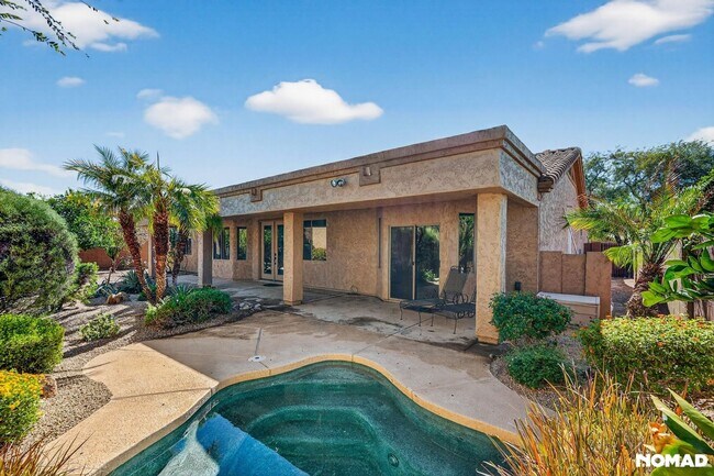 Building Photo - 7742 E Los Gatos Dr