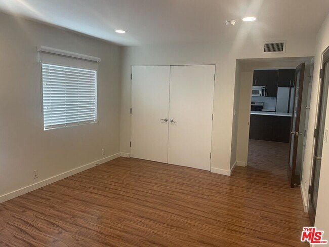 Building Photo - 1620 Malcolm Ave