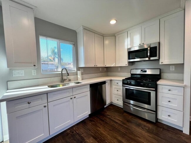 Building Photo - 13971 Weidner St