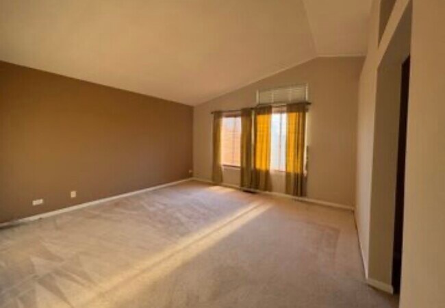 Building Photo - 2081 Litchfield Ln