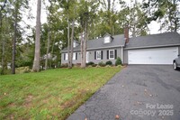 Building Photo - 5440 Gunpowder Dr