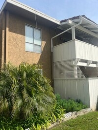 Building Photo - 1300 Saratoga Ave