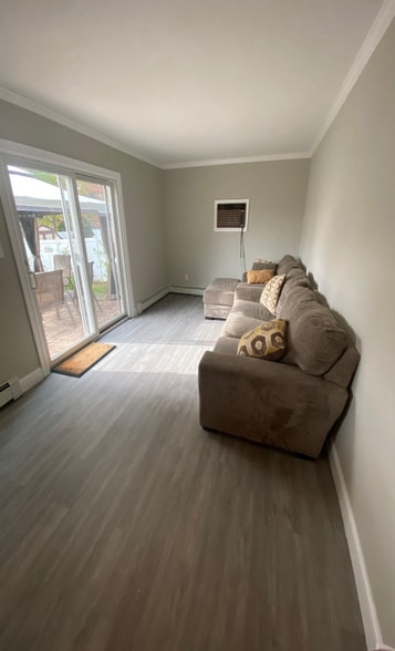 Building Photo - 268 Browns Rd